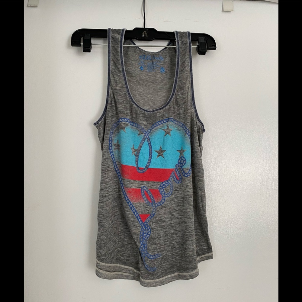 Super cute tank.